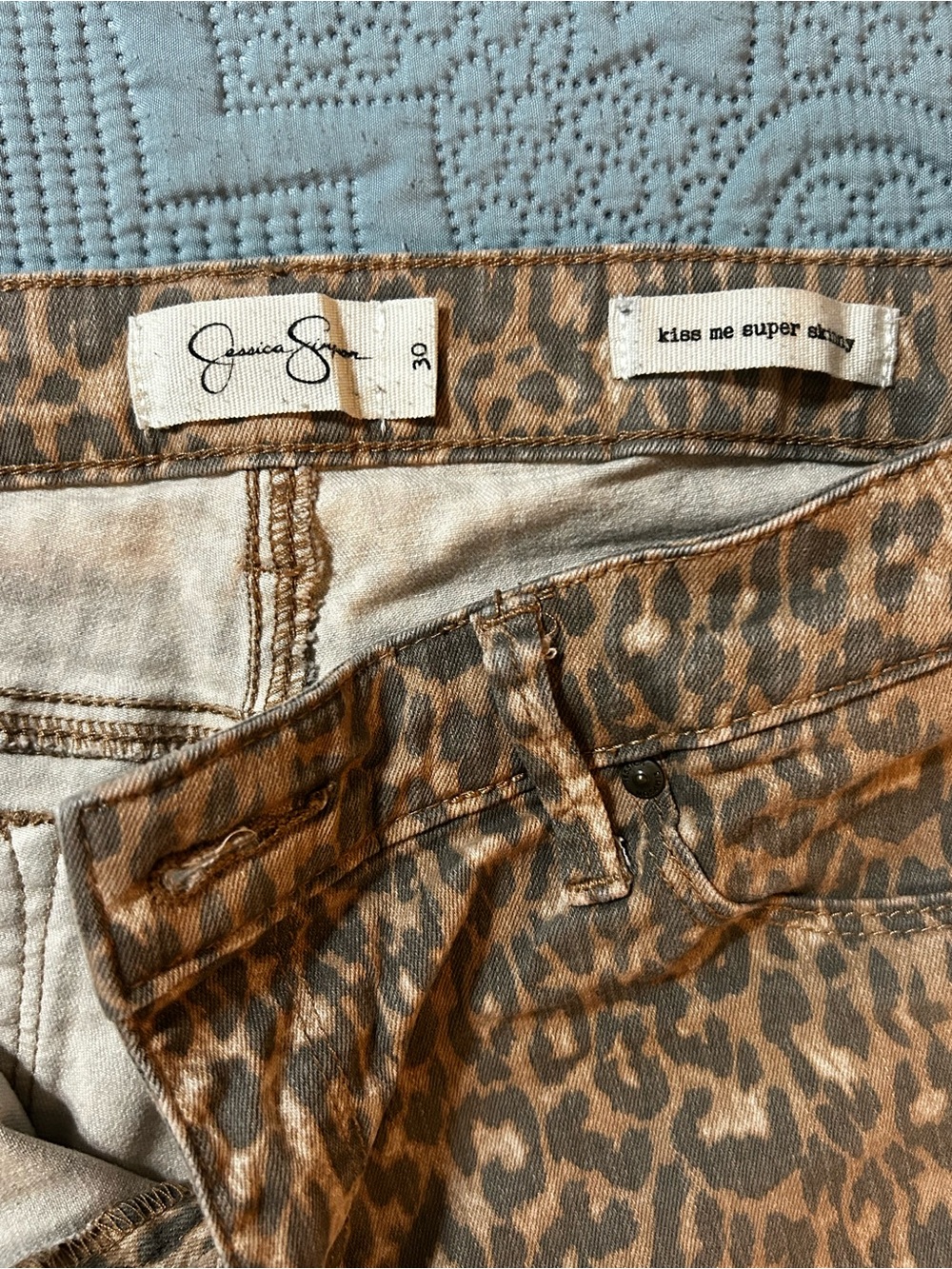 Jessica Simpson Leopard Print Cropped Skinny Jeans - Picture 4 of 4
